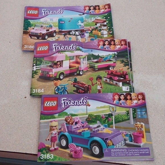 Friends Beauty of Building Case and Legos - Picture 5 of 13